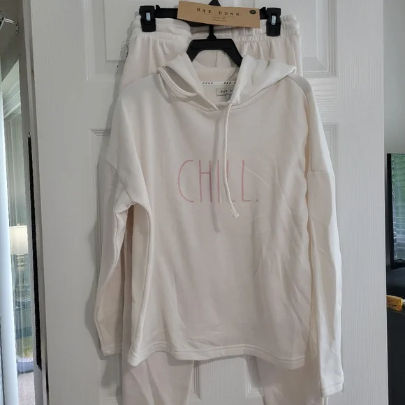 Rae Dunn 2 Piece CHILL Set Hoodie & Jogger Set S Cream/Pink Soft NWT - Picture 4 of 16